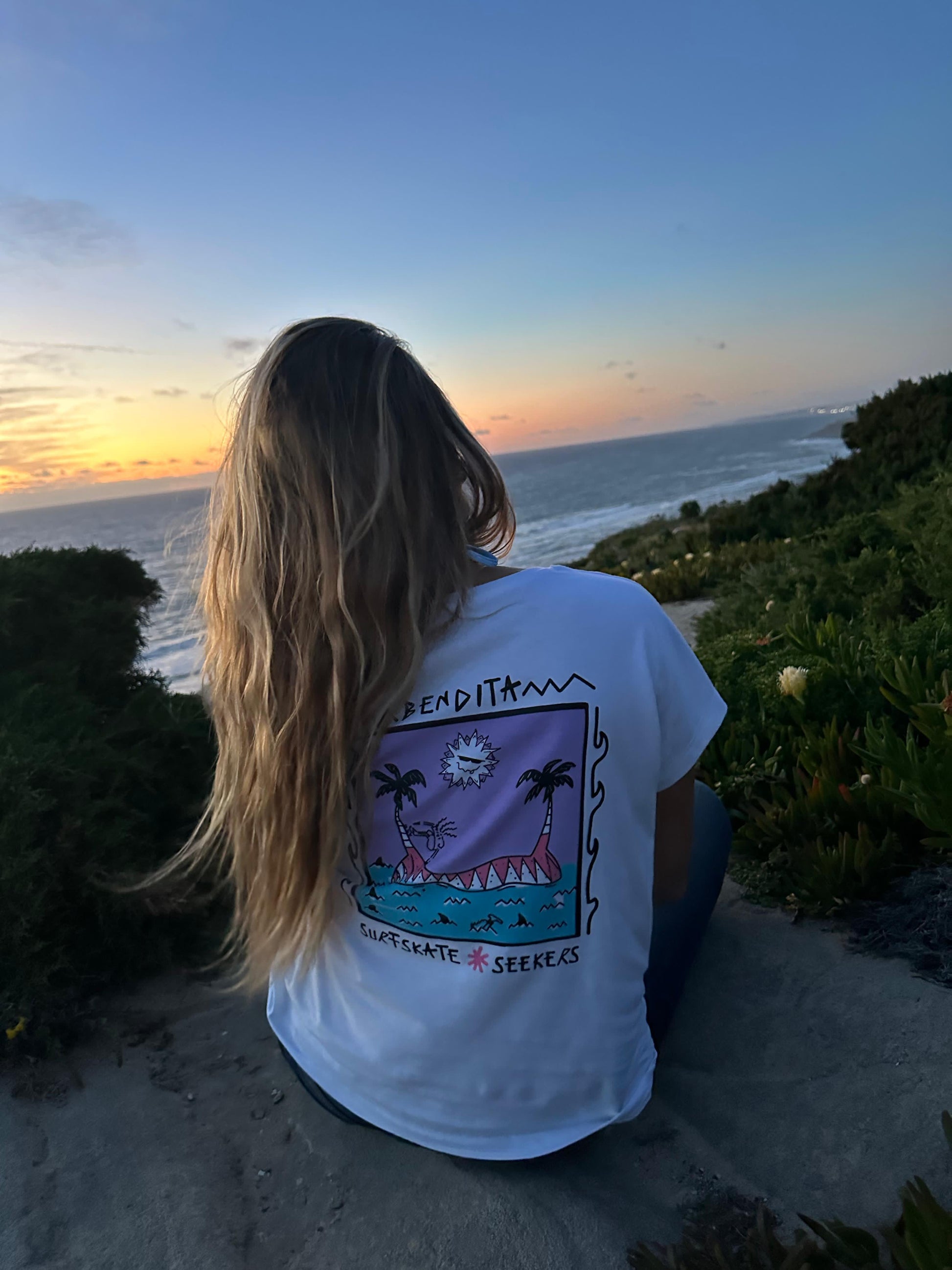 Surfskate Seekers T-Shirt – White | Organic Cotton | Made in Portugal